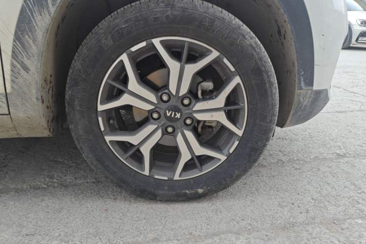 Used Kia KX3 2020 1.5L CVT Trend Edition Right Front Wheel Hub