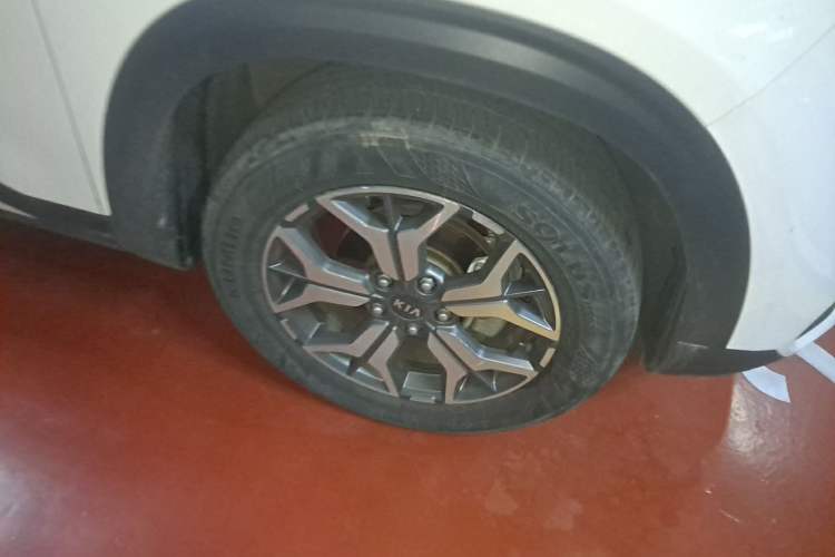 Used Kia KX3 2020 1.5L CVT Trend Edition Right Front Wheel Hub