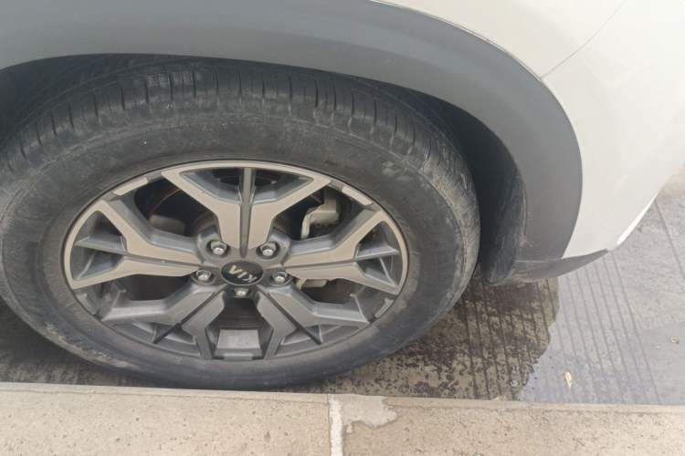 Used Kia KX3 2020 1.5L CVT Trend Edition Right Front Wheel Hub