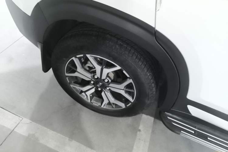 Used Kia KX3 2020 1.5L CVT Trend Edition Right Rear Wheel Hub