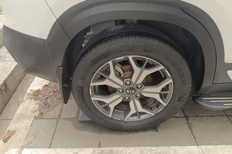 Used Kia KX3 2020 1.5L CVT Trend Edition Right Rear Wheel Hub