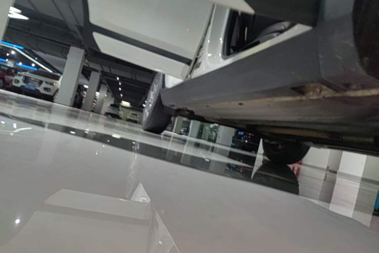 Used Kia KX3 2020 1.5L CVT Trend Edition Right Side Sill