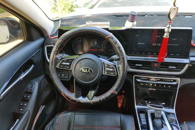 Used Kia KX3 2020 1.5L CVT Trend Edition Steering Wheel