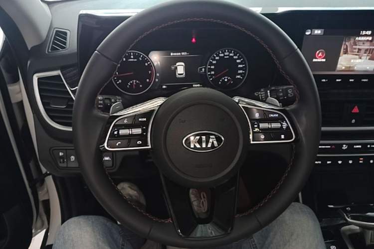 Used Kia KX3 2020 1.5L CVT Smart Edition Steering Wheel