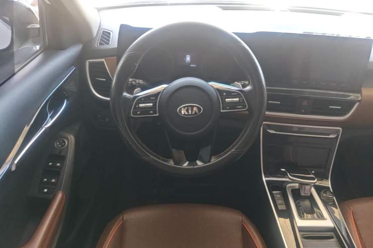 Used Kia KX3 2020 1.5L CVT Trend Edition Steering Wheel