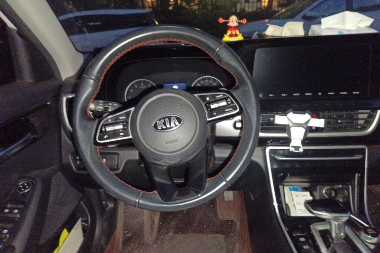 Used Kia KX3 2020 1.5L CVT Trend Edition Steering Wheel