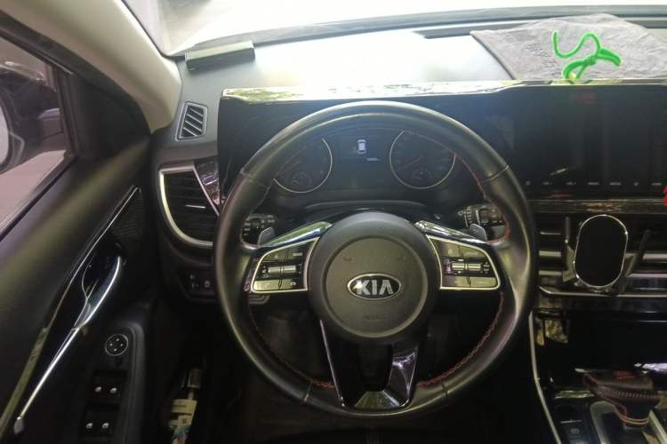 Used Kia KX3 2020 1.5L CVT Trend Edition Steering Wheel