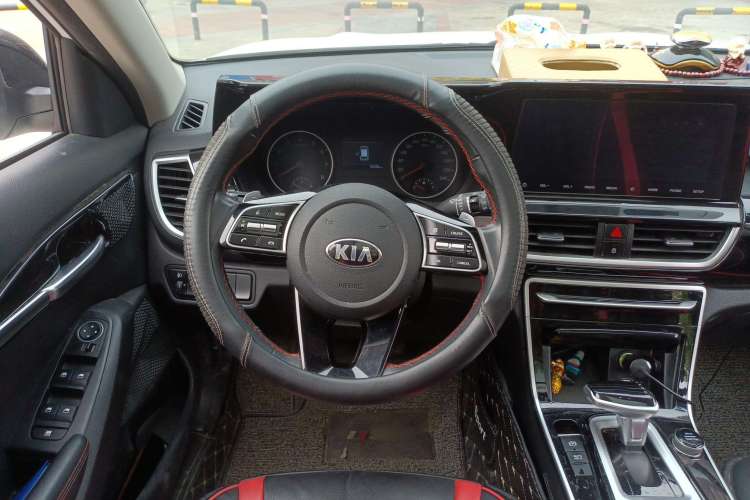 Used Kia KX3 2020 1.5L CVT Trend Edition Steering Wheel
