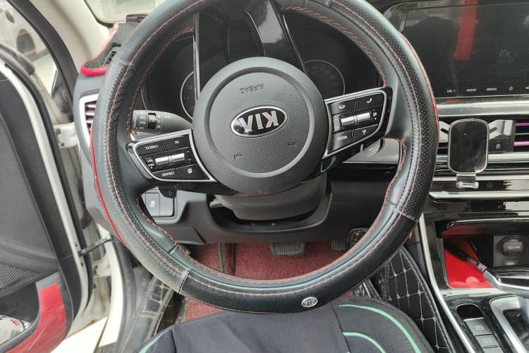 Used Kia KX3 2020 1.5L CVT Trend Edition Steering Wheel