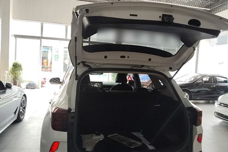 Used Kia KX3 2020 1.5L CVT Smart Edition Trunk