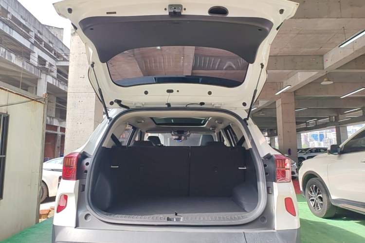 Used Kia KX3 2020 1.5L CVT Trend Edition Trunk