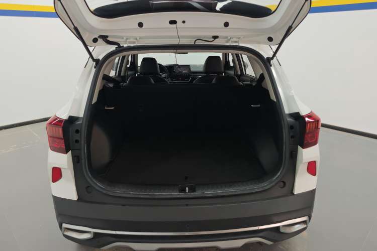Used Kia KX3 2020 1.5L CVT Trend Edition Trunk