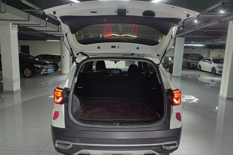 Used Kia KX3 2020 1.5L CVT Trend Edition Trunk