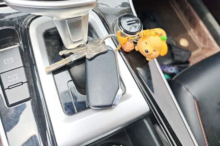 Used Kia KX3 2020 1.5L CVT Trend Edition Vehicle Key