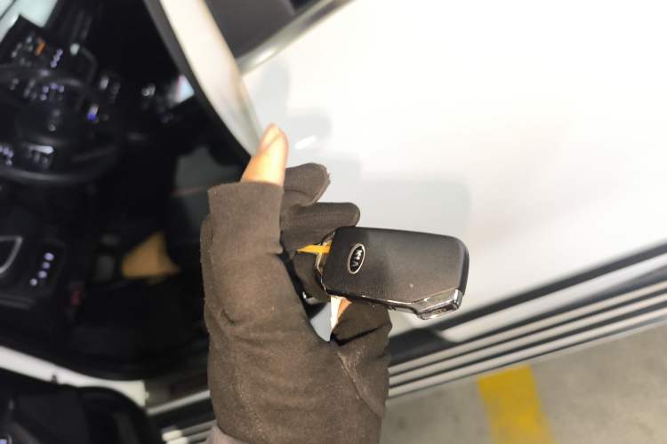 Used Kia KX3 2020 1.5L CVT Trend Edition Vehicle Key