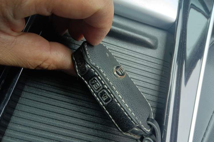 Used Kia KX3 2020 1.5L CVT Trend Edition Vehicle Key