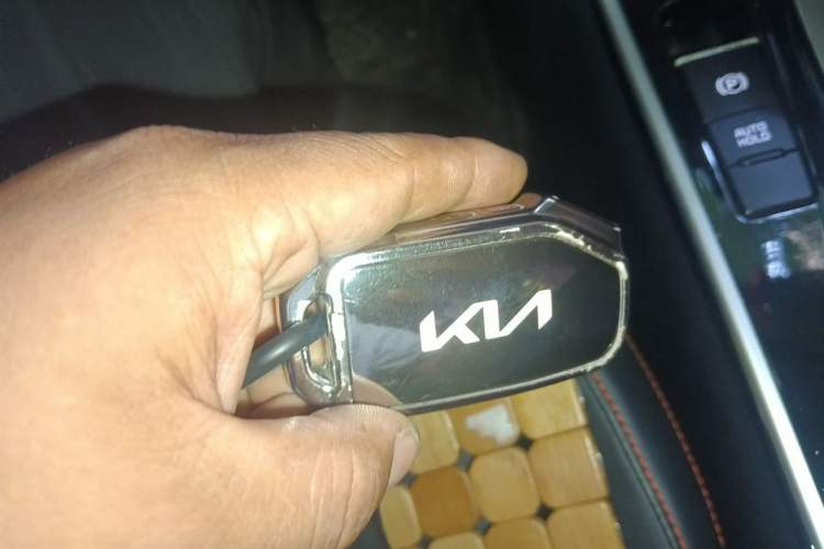 Used Kia KX3 2020 1.5L CVT Trend Edition Vehicle Key