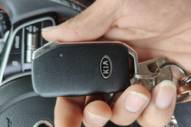 Used Kia KX3 2020 1.5L CVT Trend Edition Vehicle Key