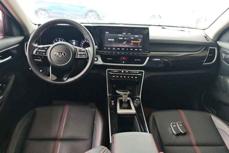 Used Kia KX3 2020 1.5L CVT Trend Edition Center Console