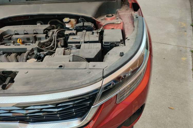 Used Kia KX3 2020 1.5L CVT Trend Edition Engine Bay Left