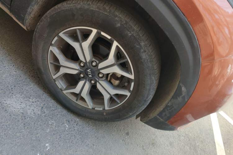 Used Kia KX3 2020 1.5L CVT Trend Edition Exterior 4