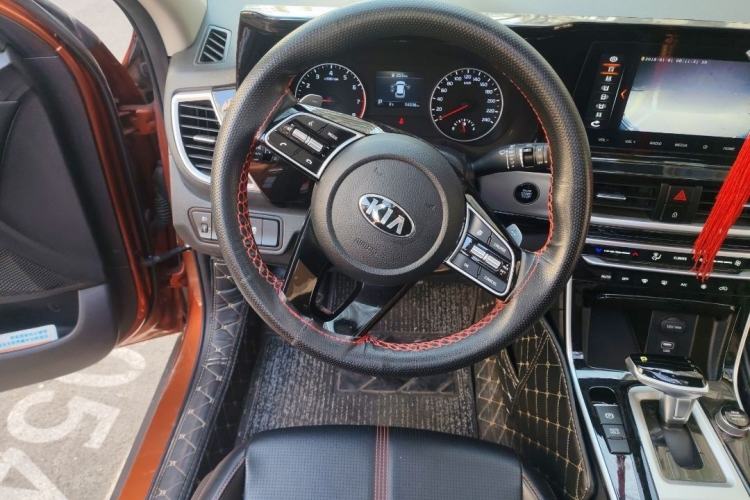 Used Kia KX3 2020 1.5L CVT Trend Edition Interior 2