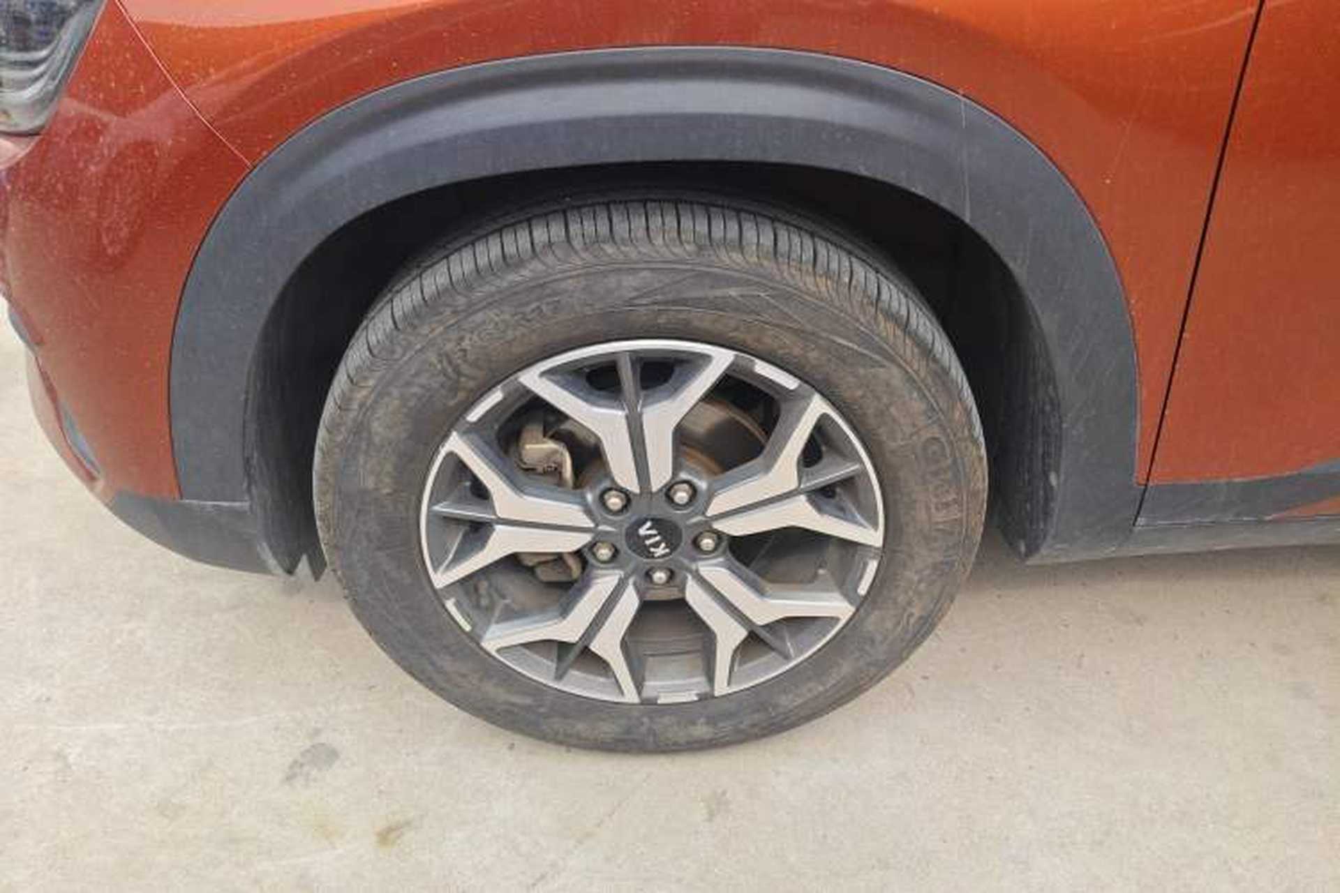 Used Kia KX3 2020 1.5L CVT Trend Edition Left Front Wheel Hub