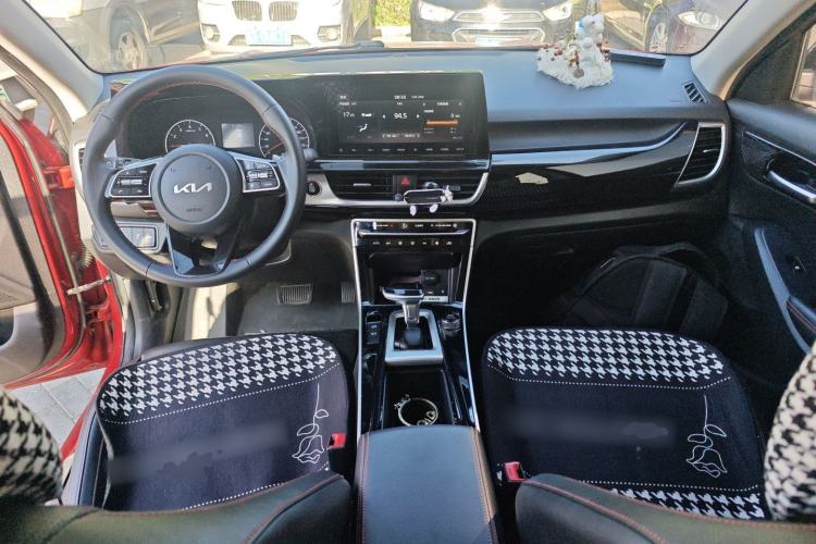 Used Kia KX3 2021 1.5L CVT Refreshed Edition Center Console