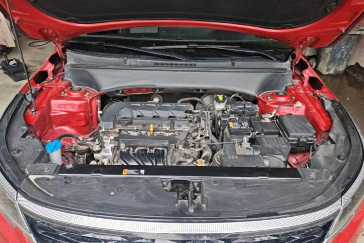 Used Kia KX3 2021 1.5L CVT Trend Edition Engine Bay