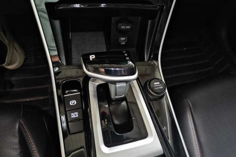 Used Kia KX3 2021 1.5L CVT Trend Edition Gear Lever