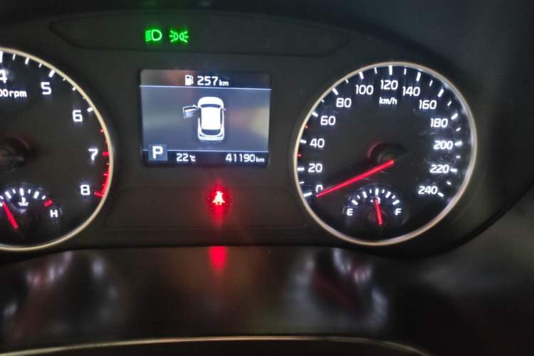 Used Kia KX3 2021 1.5L CVT Trend Edition Odometer Close Up