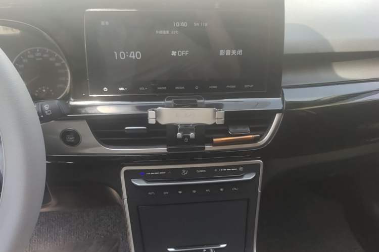 Used Kia KX3 2021 1.5L CVT Trend Edition Audio And AC Panel