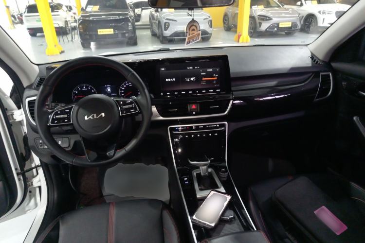 Used Kia KX3 2021 1.5L CVT Trend Edition Center Console