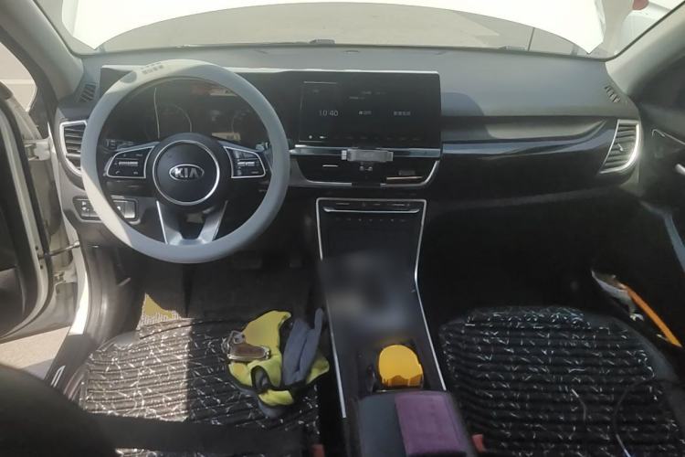 Used Kia KX3 2021 1.5L CVT Trend Edition Center Console