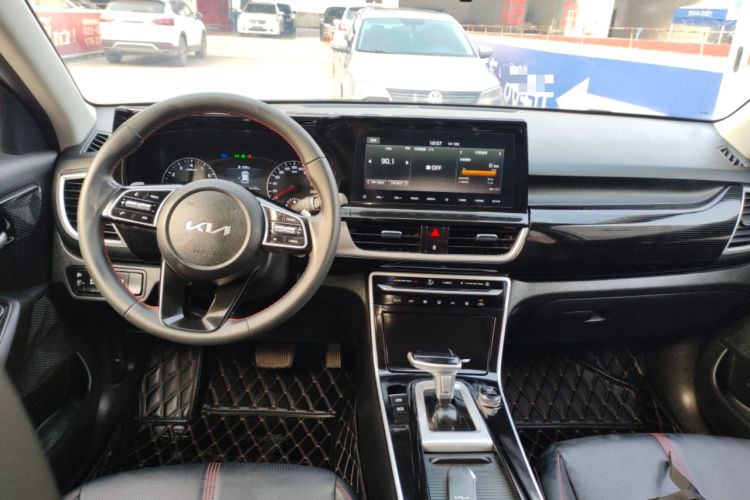 Used Kia KX3 2021 1.5L CVT Trend Edition Center Console