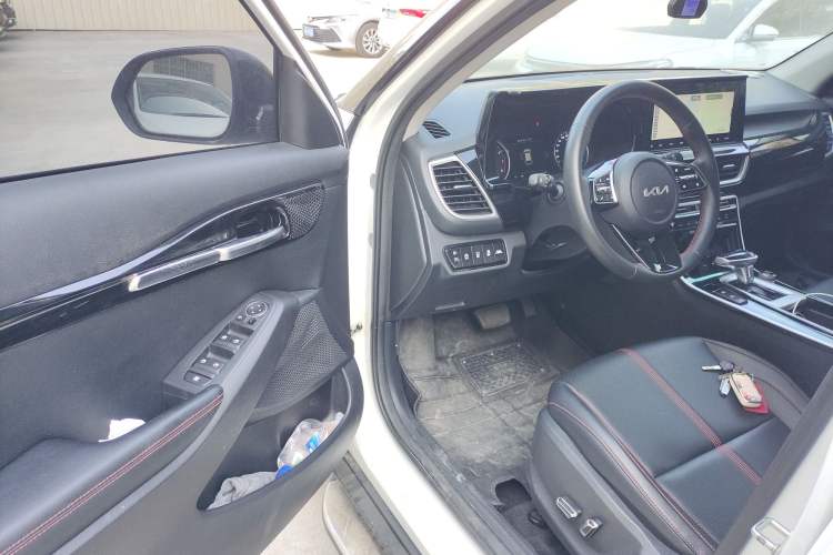 Used Kia KX3 2021 1.5L CVT All-Around Edition Driver Seat