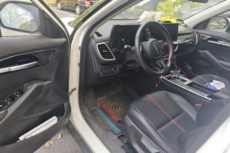 Used Kia KX3 2021 1.5L CVT Trend Edition Driver Seat