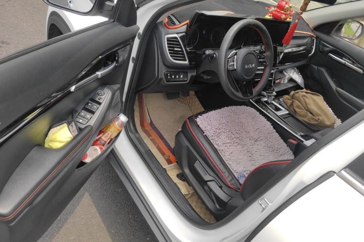 Used Kia KX3 2021 1.5L CVT Trend Edition Driver Seat