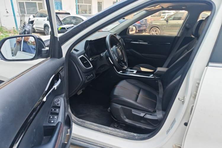 Used Kia KX3 2021 1.5L CVT Trend Edition Driver Seat