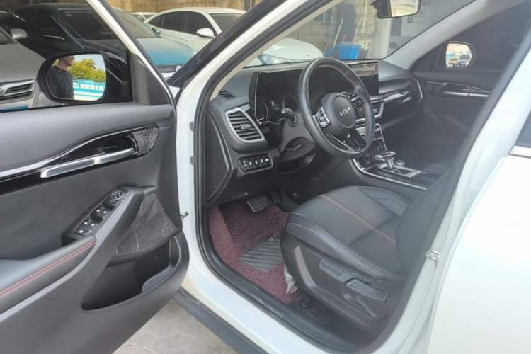 Used Kia KX3 2021 1.5L CVT Refreshed Edition Driver Seat