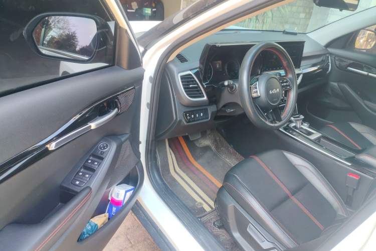 Used Kia KX3 2021 1.5L CVT Trend Edition Driver Seat