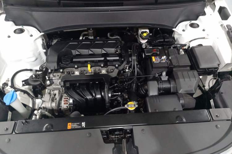 Used Kia KX3 2021 1.5L CVT Trend Edition Engine Bay