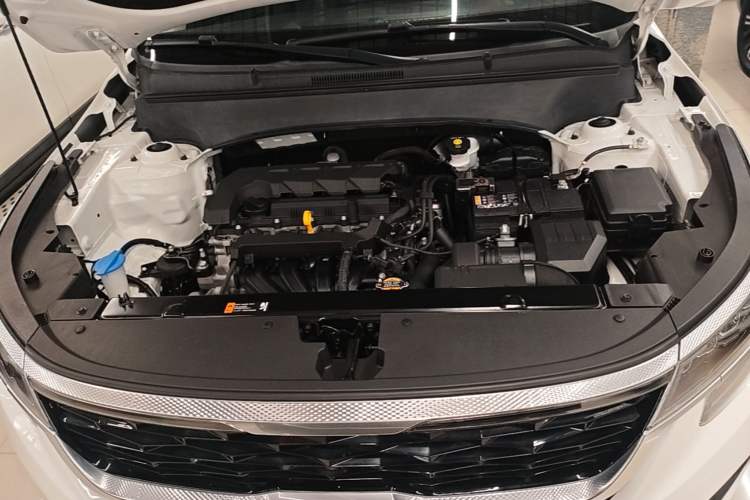Used Kia KX3 2021 1.5L CVT All-Around Edition Engine Bay
