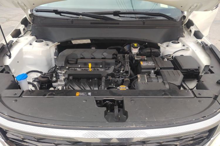 Used Kia KX3 2021 1.5L CVT Trend Edition Engine Bay