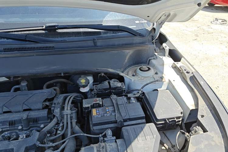 Used Kia KX3 2021 1.5L CVT Trend Edition Engine Bay Left