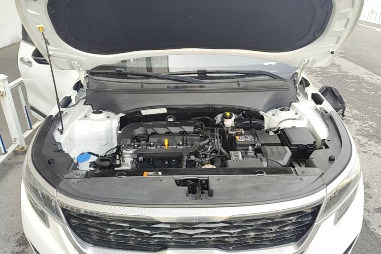 Used Kia KX3 2021 1.5L CVT Trend Edition Engine Bay
