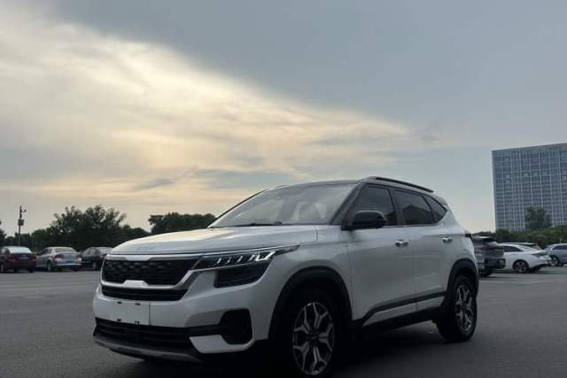 Używany Kia KX3 2021 1.5L CVT All-Around Edition