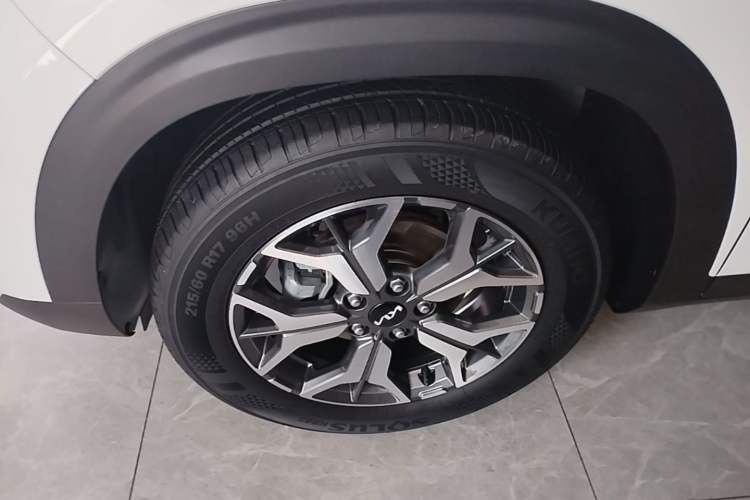 Used Kia KX3 2021 1.5L CVT Trend Edition Exterior 4