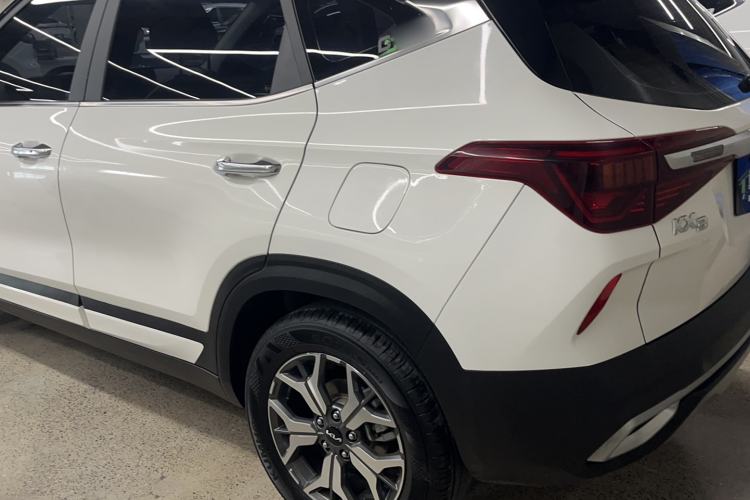 Used Kia KX3 2021 1.5L CVT Trend Edition Exterior 4