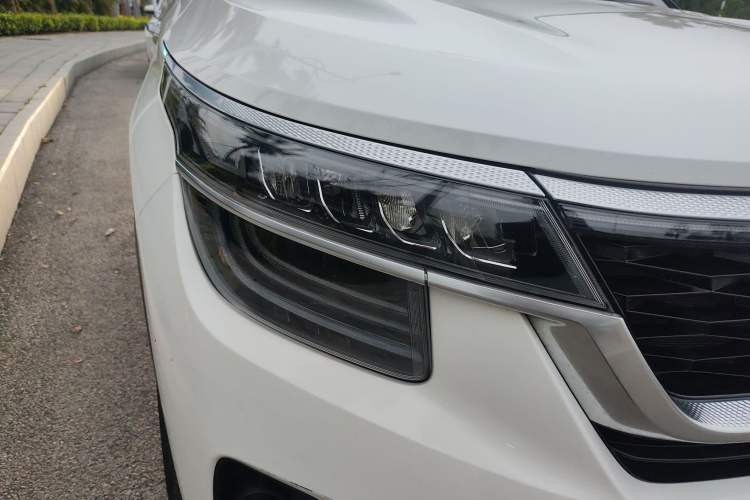 Used Kia KX3 2021 1.5L CVT Trend Edition Exterior 6